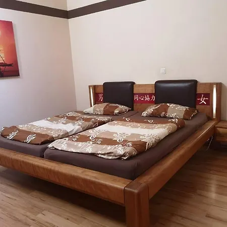Kinder Bauernhof, Reiterhof Mit Ferienwohnung 아파트 Eschlkam